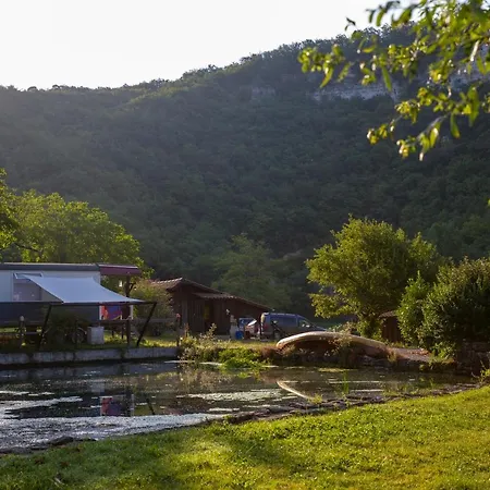 Country house Pipowagen Blagour Gelegen Aan Waterbron *