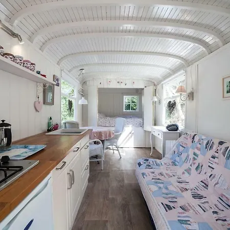 Country house Pipowagen Blagour Gelegen Aan Waterbron Lachapelle-Auzac