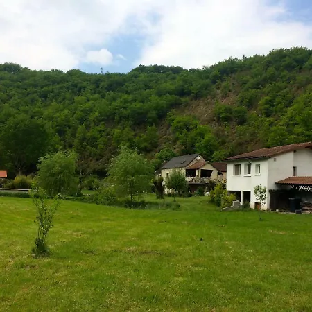 Pipowagen Blagour Gelegen Aan Waterbron Country house Lachapelle-Auzac