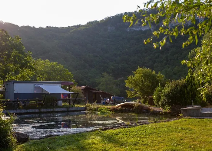 Country house Pipowagen Blagour Gelegen Aan Waterbron *