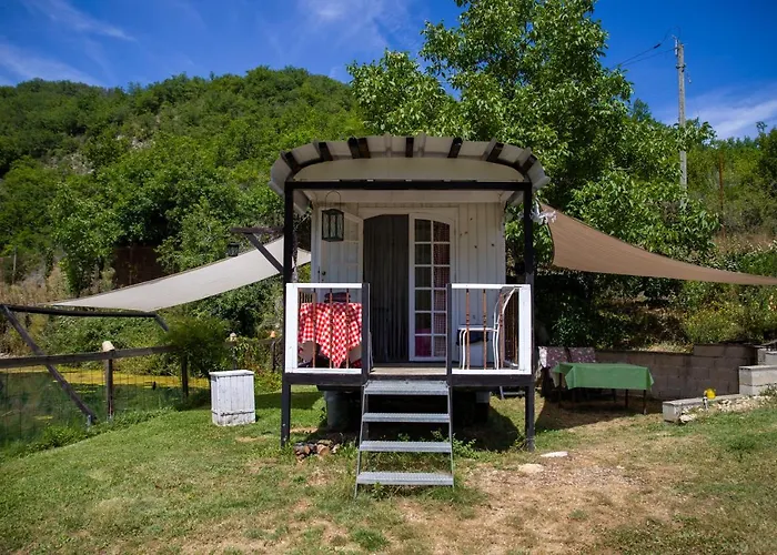 Pipowagen Blagour Gelegen Aan Waterbron Country house